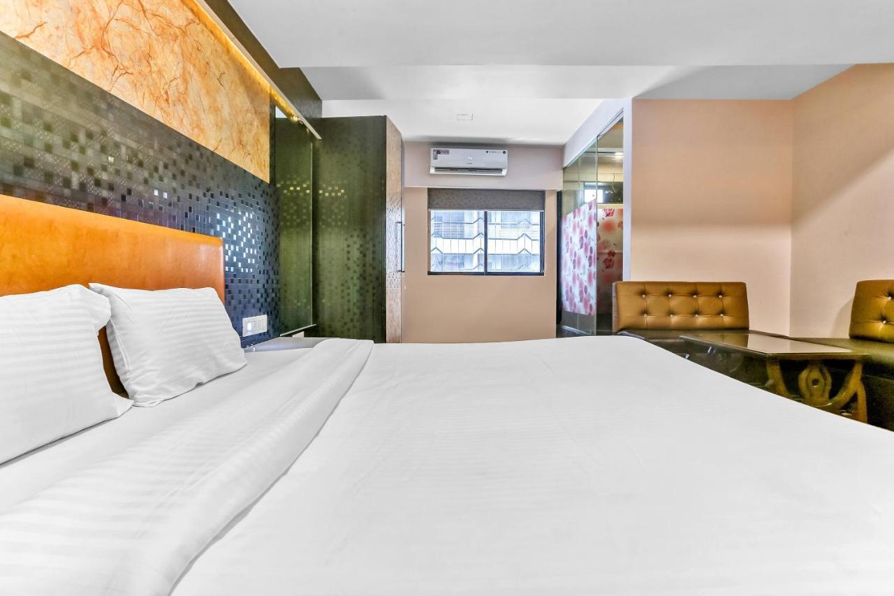Oyo Flagship 83396 Hotel Vinyasa Residency Mumbai Exterior foto