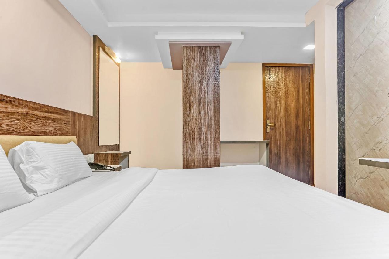 Oyo Flagship 83396 Hotel Vinyasa Residency Mumbai Exterior foto