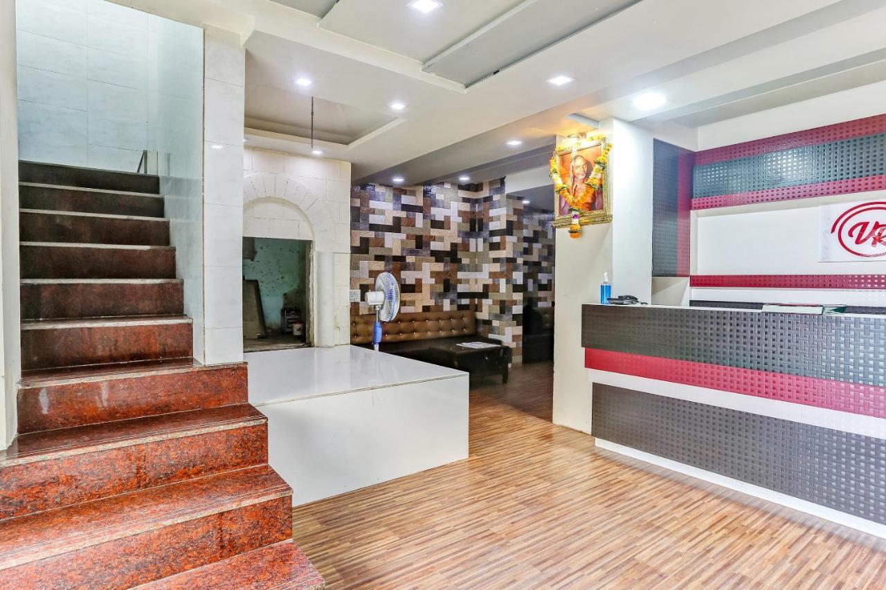 Oyo Flagship 83396 Hotel Vinyasa Residency Mumbai Exterior foto