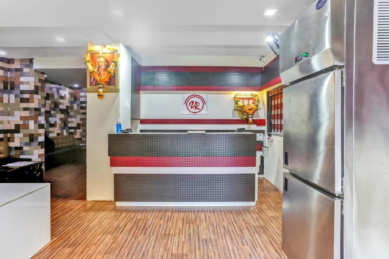 Oyo Flagship 83396 Hotel Vinyasa Residency Mumbai Exterior foto